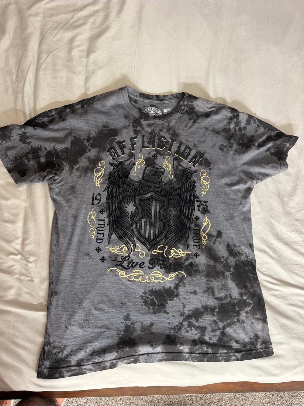 Affliction Men's Grey & Black Tie-Dye Eagle Shield Graphic Tee with Gold Accents